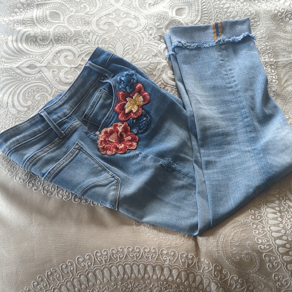 DRIFTWOOD Ankle Cropped Jeans in Blue and Red with Floral Embroidery